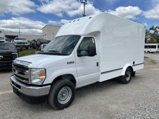 2027 Ford E-350 SD
