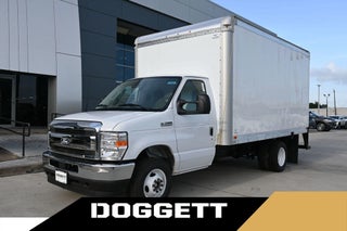 2027 Ford E-350 SD