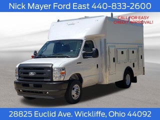 2027 Ford E-350 SD