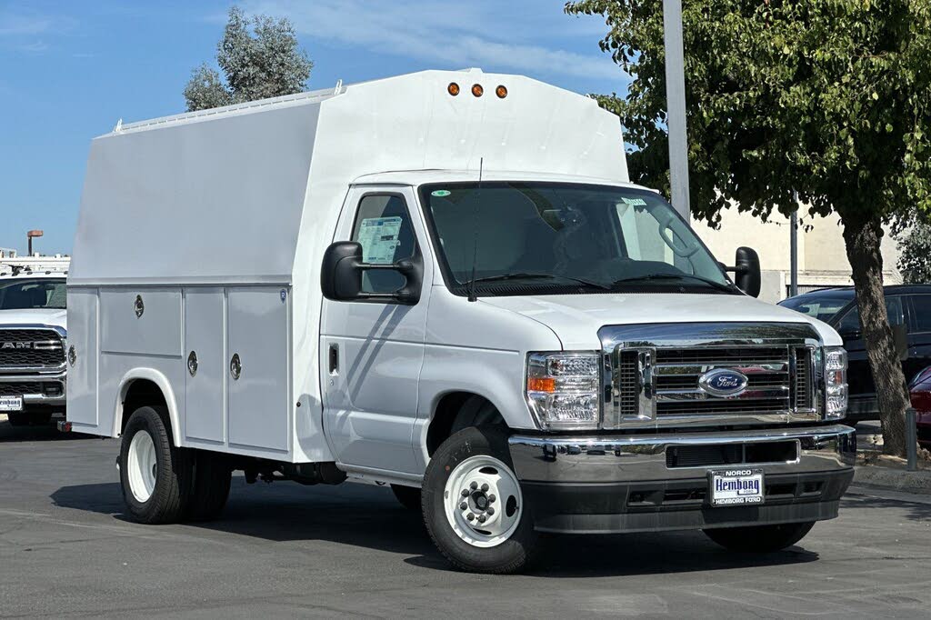 2025 Ford E-350 E-350 SD
