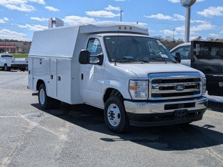 2027 Ford E-350 SD