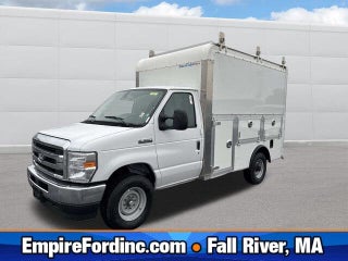 2027 Ford E-350 SD