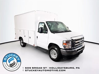2027 Ford E-350 SD
