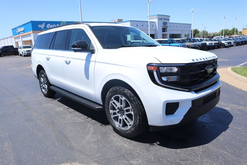 2026 Ford Expedition MAX Active