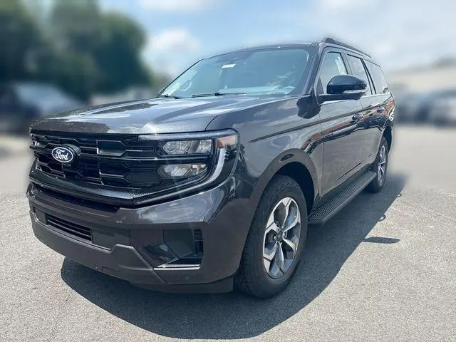 2027 Ford Expedition Active