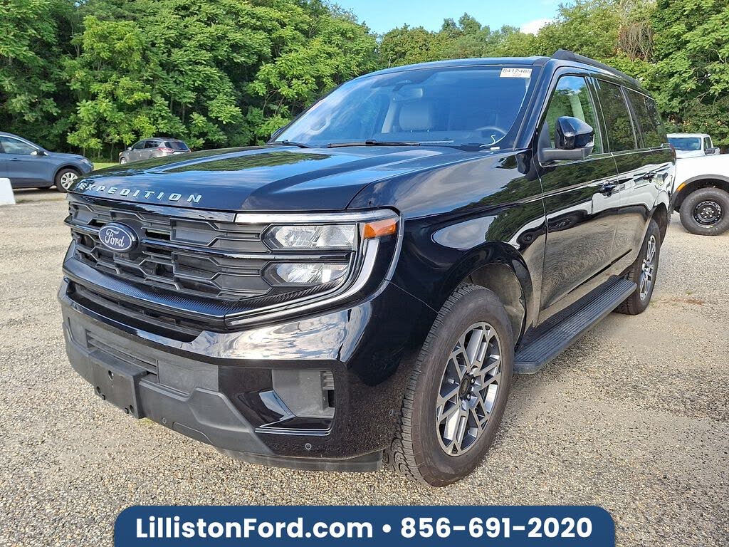 2025 Ford Expedition Active