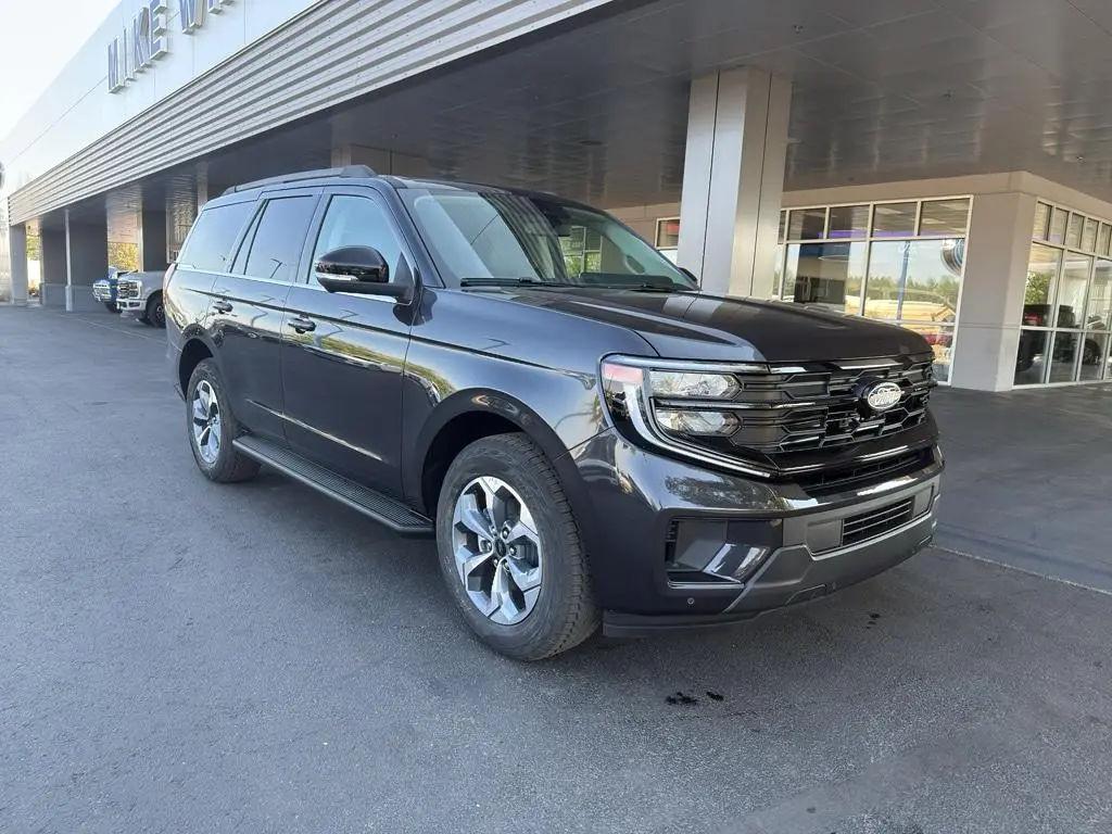 2027 Ford Expedition Active
