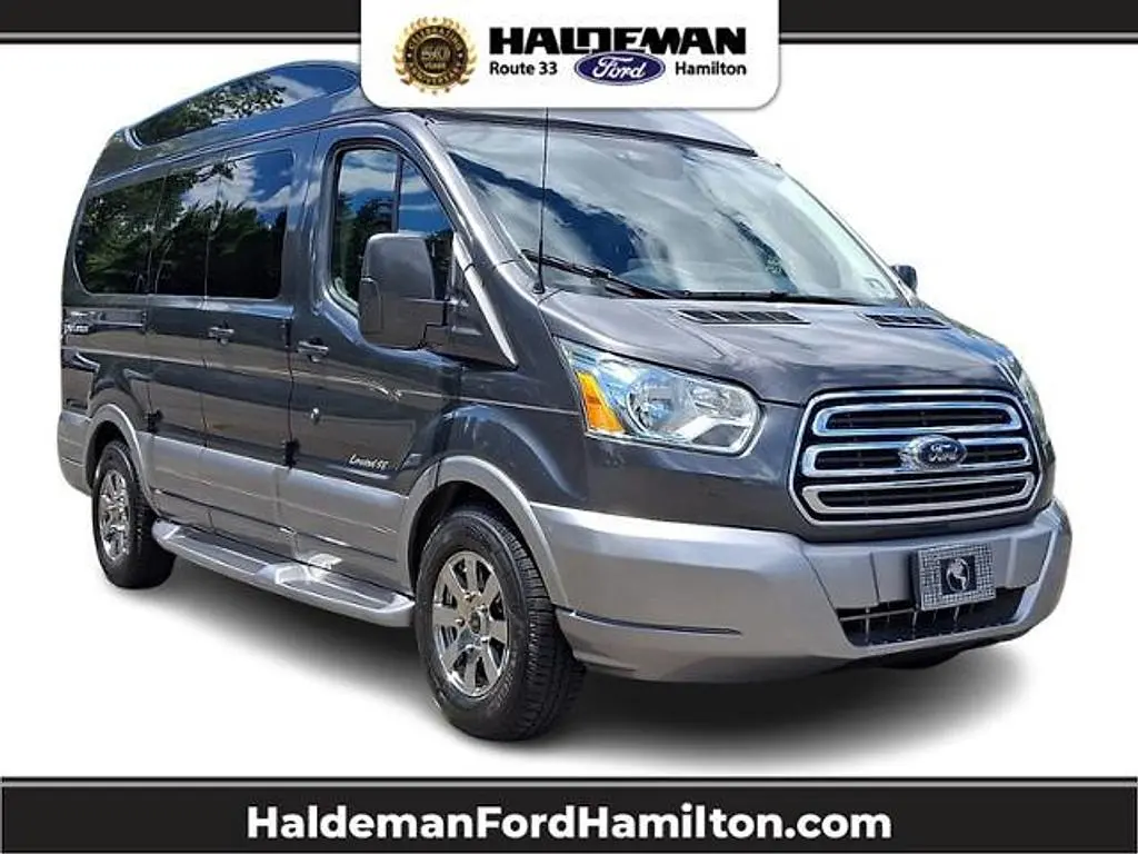2017 Ford Transit XLT
