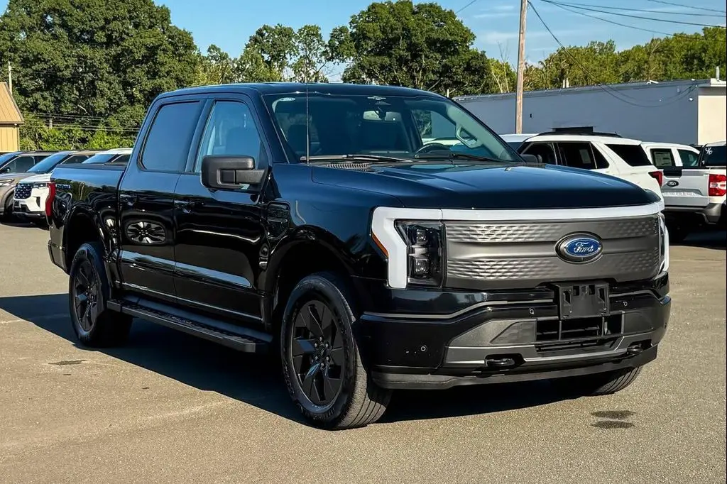 2023 Ford F-150 Lightning XLT