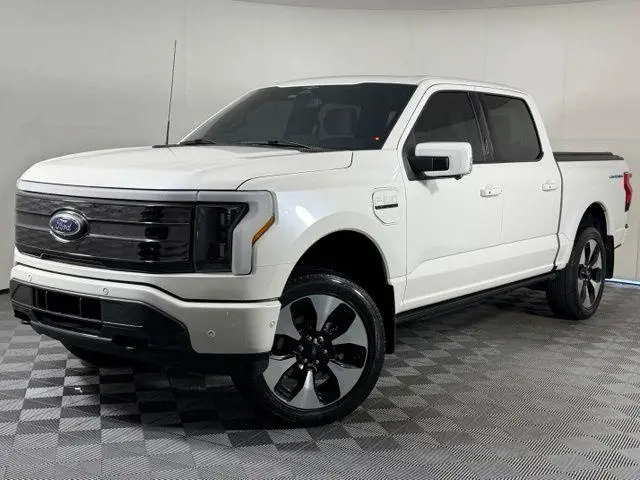2023 Ford F-150 Lightning Platinum