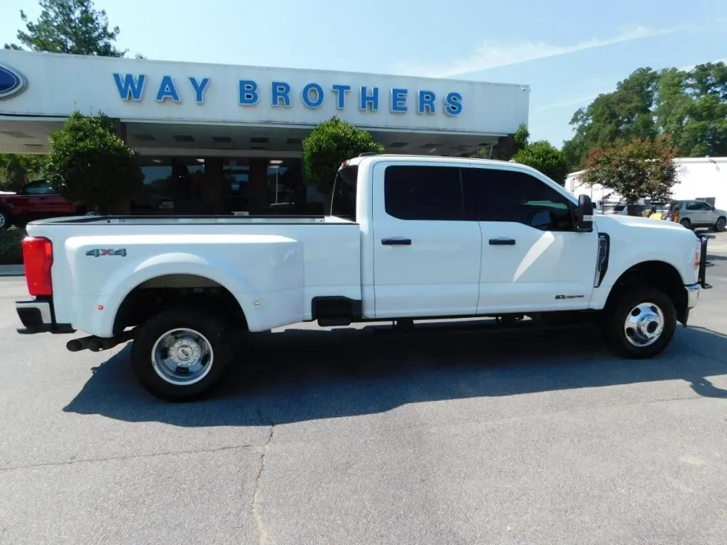 2023 Ford F-350 Super Duty XLT