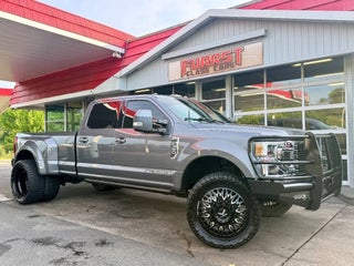 2022 Ford F-350 Super Duty Lariat
