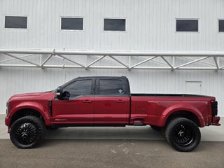 2024 Ford F-450 Super Duty Platinum