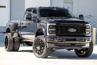 2025 Ford F-450 Super Duty Platinum