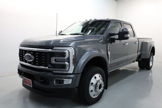 2026 Ford F-450 Super Duty Platinum