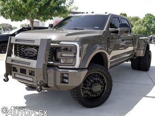 2026 Ford F-450 Super Duty Platinum