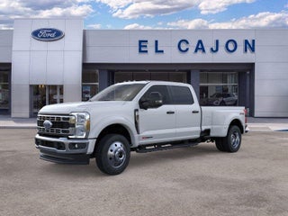 2026 Ford F-450 Super Duty Platinum