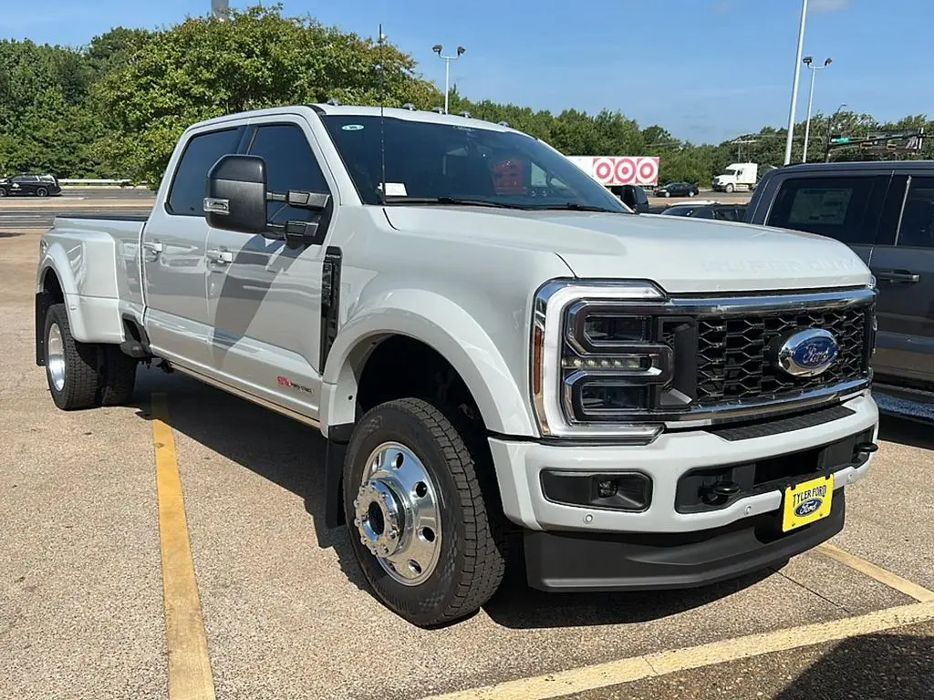 2026 Ford F-450 Super Duty Platinum