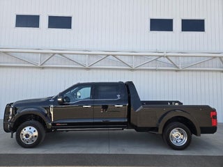 2024 Ford F-450 Super Duty Platinum