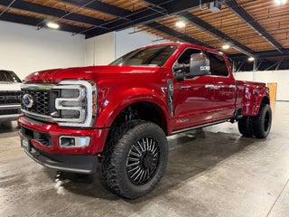2025 Ford F-450 Super Duty Platinum