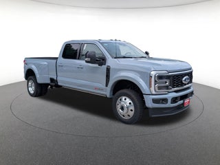 2026 Ford F-450 Super Duty Platinum