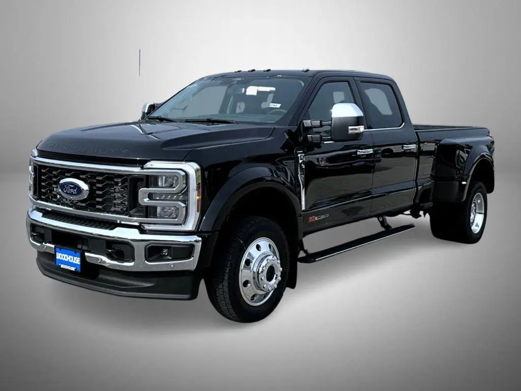 2026 Ford F-450 Super Duty Platinum