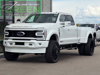 2025 Ford F-450 Super Duty Platinum
