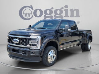 2026 Ford F-450 Super Duty Platinum