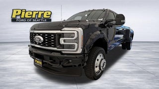 2026 Ford F-450 Super Duty Platinum