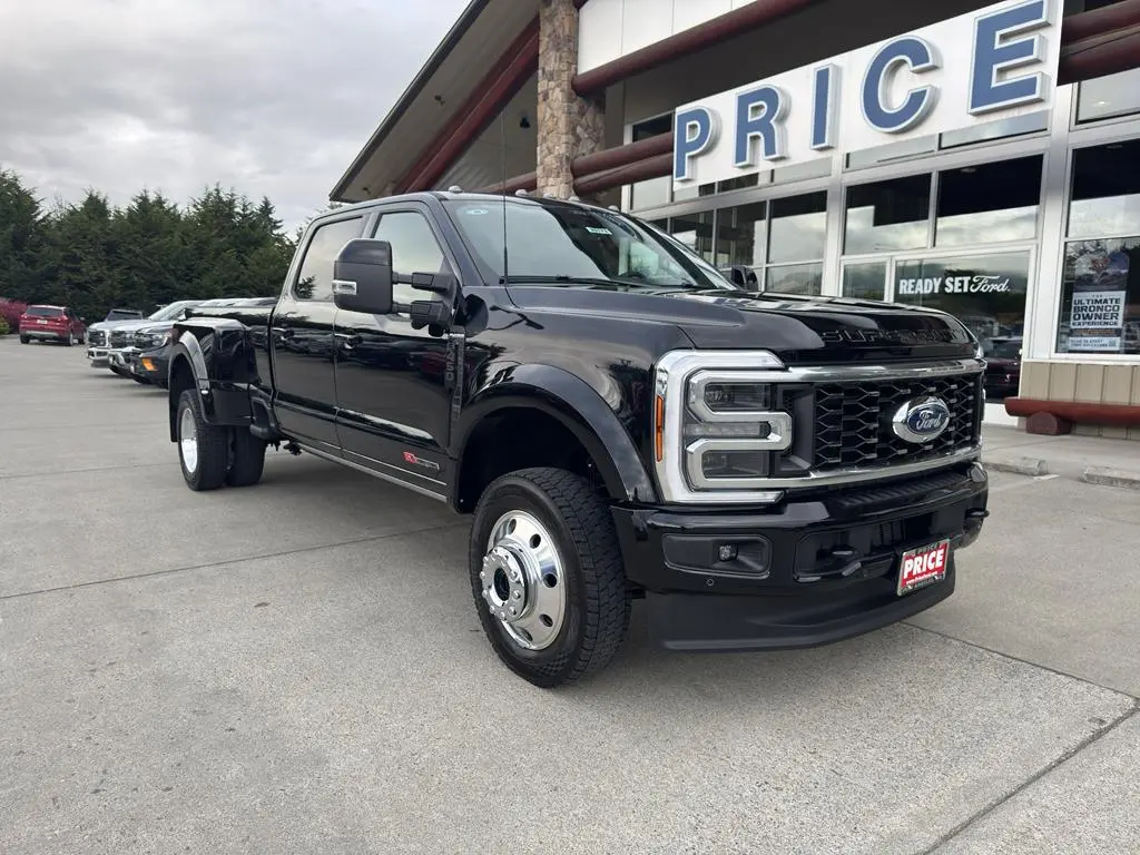 2026 Ford F-450 Super Duty Platinum