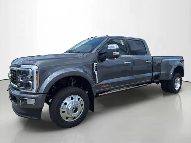 2026 Ford F-450 Super Duty Platinum