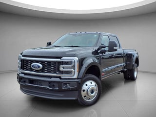 2026 Ford F-450 Super Duty Platinum