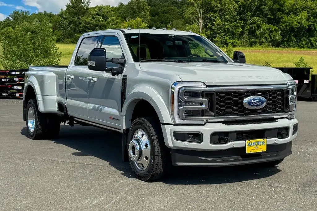 2026 Ford F-450 Super Duty Platinum