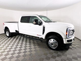 2026 Ford F-450 Super Duty Platinum