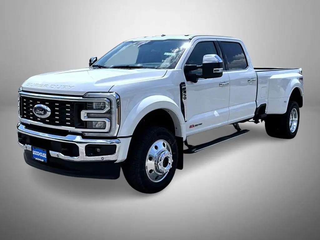 2026 Ford F-450 Super Duty Platinum