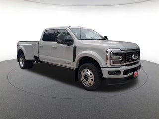 2026 Ford F-450 Super Duty Platinum