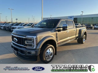 2026 Ford F-450 Super Duty Platinum
