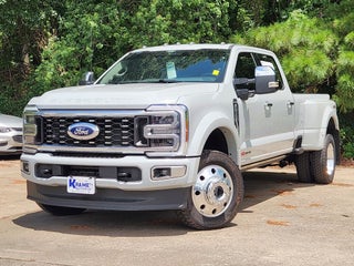2026 Ford F-450 Super Duty Platinum