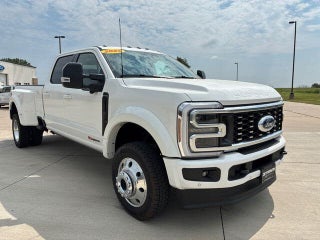 2026 Ford F-450 Super Duty Platinum