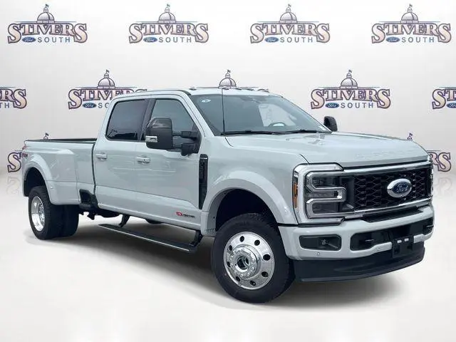 2026 Ford F-450 Super Duty Platinum