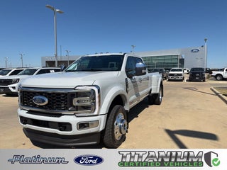 2026 Ford F-450 Super Duty Platinum