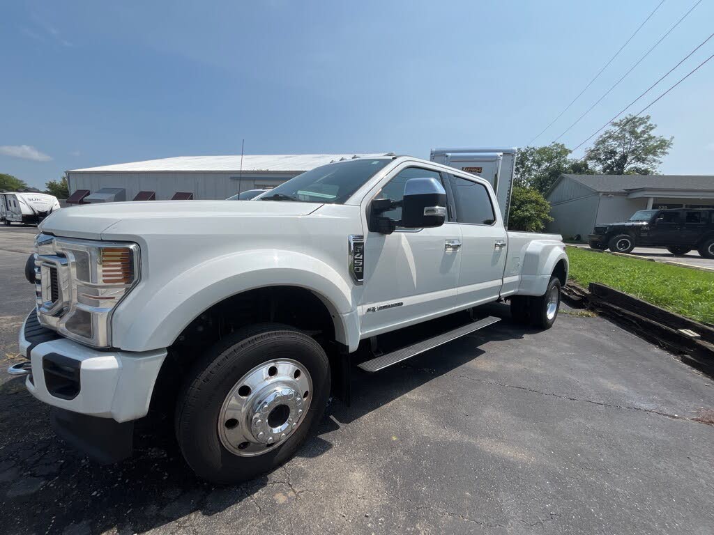 2022 Ford F-450 Super Duty Platinum