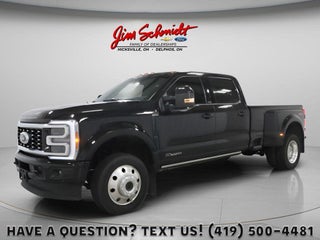 2025 Ford F-450 Super Duty Platinum