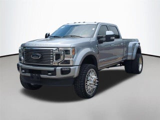 2022 Ford F-450 Super Duty Platinum
