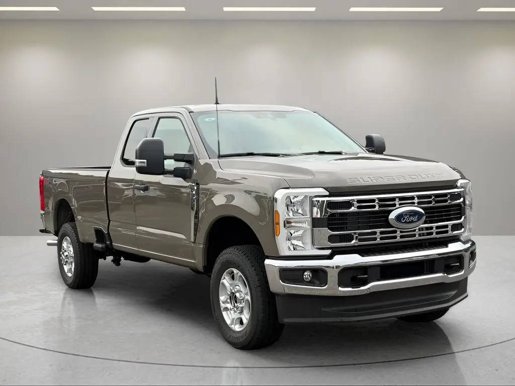 2026 Ford F-350 XLT