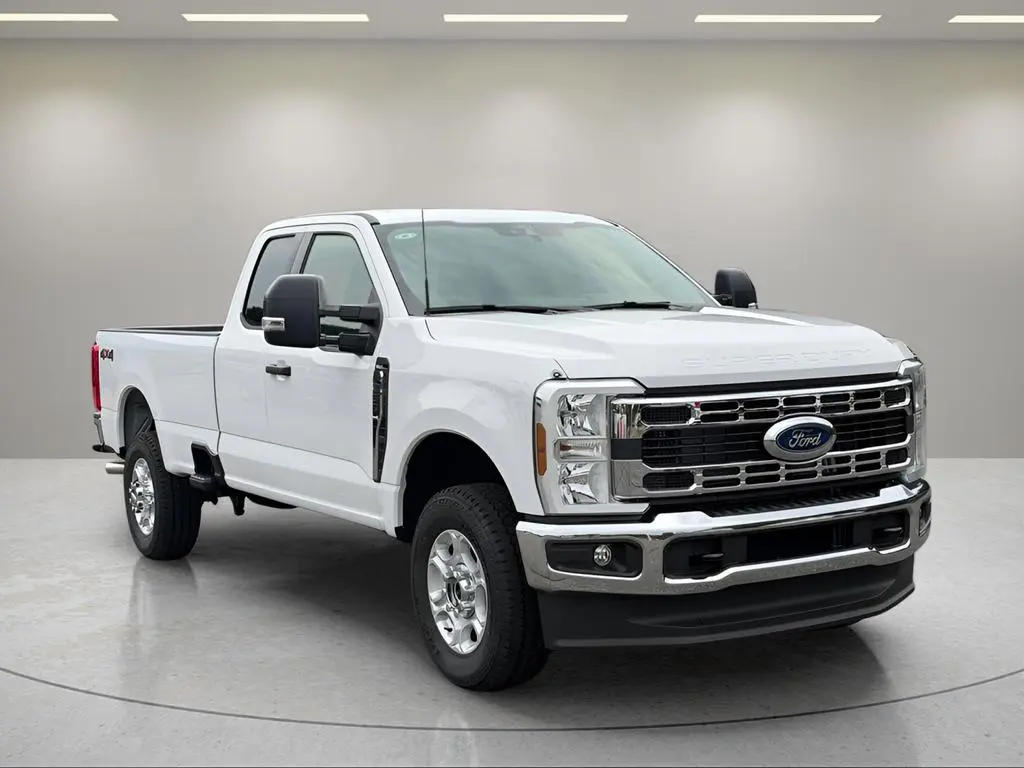 2026 Ford F-350 XLT