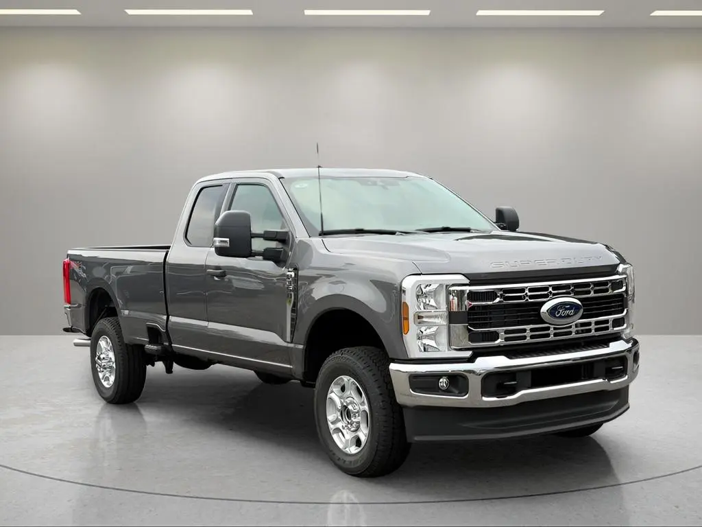 2026 Ford F-350 XLT