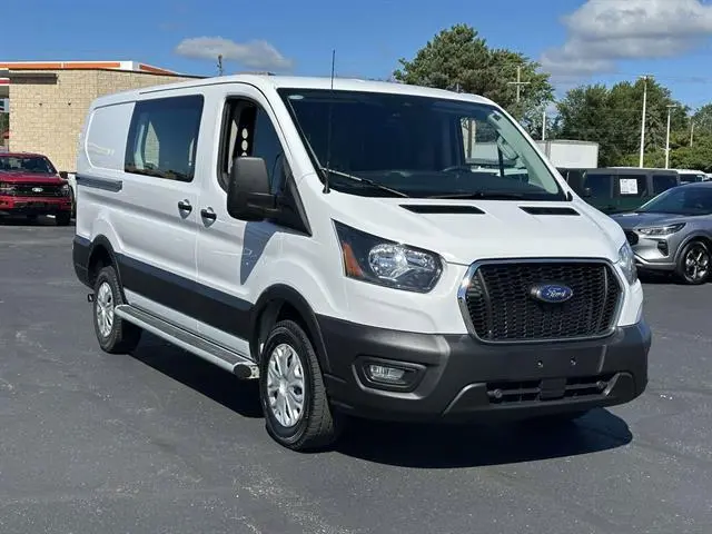 2025 Ford Transit-250 Low Roof