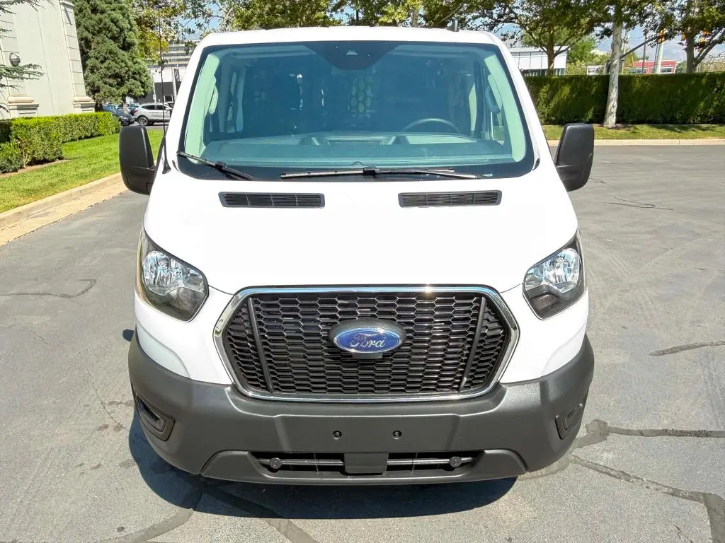 2025 Ford Transit-250 Low Roof
