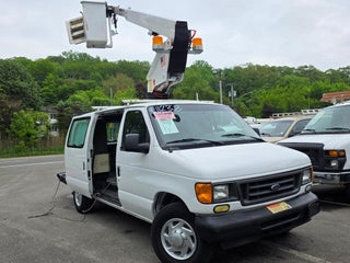 2005 Ford E-350